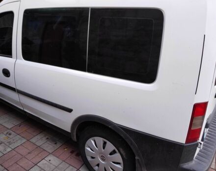 Белый Опель Комбо груз.-пасс., объемом двигателя 1.6 л и пробегом 290 тыс. км за 2400 $, фото 12 на Automoto.ua