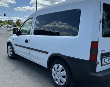 Опель Комбо груз.-пасс. 2005 в Луцке на Automoto.ua Белый Опель Комбо груз.-пасс., объемом двигателя 1.7 л и пробегом 396 тыс. км за 4000 $, фото 5 на Automoto.ua