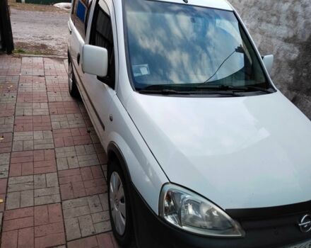 Белый Опель Комбо груз.-пасс., объемом двигателя 1.6 л и пробегом 290 тыс. км за 2400 $, фото 18 на Automoto.ua