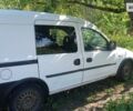 Белый Опель Комбо груз.-пасс., объемом двигателя 1.3 л и пробегом 265 тыс. км за 3000 $, фото 1 на Automoto.ua