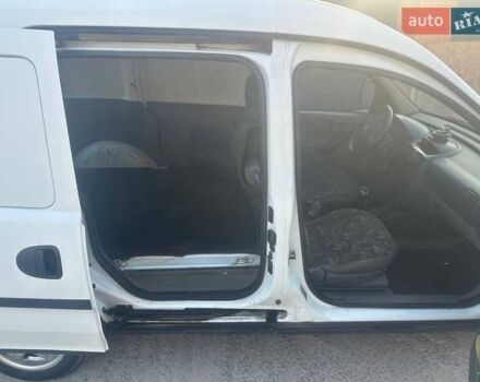 Білий Опель Комбо вант.-пас., об'ємом двигуна 1.3 л та пробігом 284 тис. км за 3500 $, фото 6 на Automoto.ua