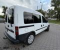 Білий Опель Комбо вант.-пас., об'ємом двигуна 1.6 л та пробігом 297 тис. км за 3500 $, фото 3 на Automoto.ua