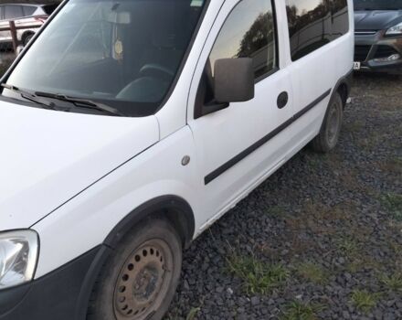 Білий Опель Комбо вант.-пас., об'ємом двигуна 1.3 л та пробігом 325 тис. км за 3500 $, фото 3 на Automoto.ua