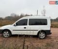 Белый Опель Комбо груз.-пасс., объемом двигателя 1.7 л и пробегом 380 тыс. км за 3500 $, фото 6 на Automoto.ua
