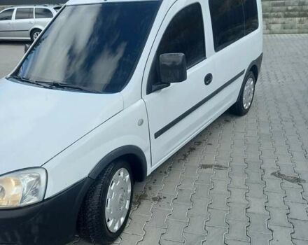 Белый Опель Комбо груз.-пасс., объемом двигателя 1.25 л и пробегом 220 тыс. км за 4999 $, фото 7 на Automoto.ua