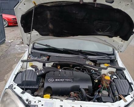 Білий Опель Комбо вант.-пас., об'ємом двигуна 1.25 л та пробігом 228 тис. км за 2999 $, фото 24 на Automoto.ua