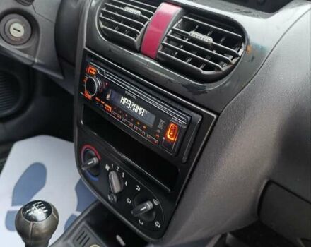 Білий Опель Комбо вант.-пас., об'ємом двигуна 1.25 л та пробігом 228 тис. км за 2999 $, фото 21 на Automoto.ua