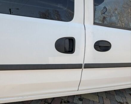 Білий Опель Комбо вант.-пас., об'ємом двигуна 1.2 л та пробігом 395 тис. км за 4000 $, фото 18 на Automoto.ua