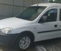 Белый Опель Комбо груз.-пасс., объемом двигателя 1.3 л и пробегом 232 тыс. км за 3900 $, фото 1 на Automoto.ua
