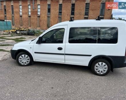 Білий Опель Комбо вант.-пас., об'ємом двигуна 1.2 л та пробігом 268 тис. км за 4300 $, фото 6 на Automoto.ua