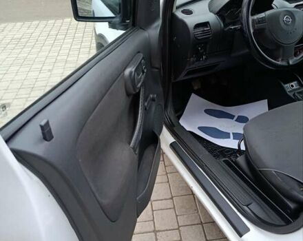 Білий Опель Комбо вант.-пас., об'ємом двигуна 1.25 л та пробігом 228 тис. км за 2999 $, фото 9 на Automoto.ua