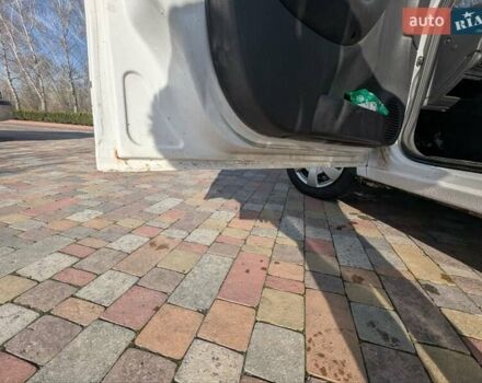 Белый Опель Комбо груз.-пасс., объемом двигателя 1.25 л и пробегом 395 тыс. км за 4000 $, фото 15 на Automoto.ua