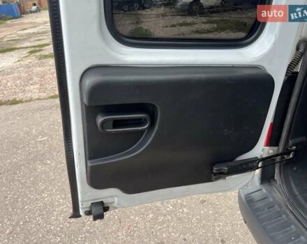 Білий Опель Комбо вант.-пас., об'ємом двигуна 1.2 л та пробігом 268 тис. км за 4300 $, фото 44 на Automoto.ua