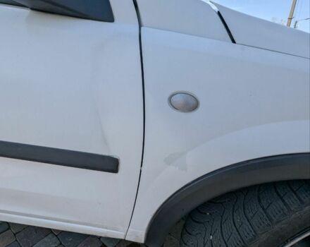 Білий Опель Комбо вант.-пас., об'ємом двигуна 1.2 л та пробігом 395 тис. км за 4000 $, фото 17 на Automoto.ua