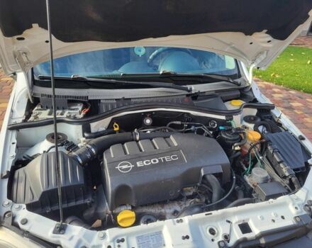 Білий Опель Комбо вант.-пас., об'ємом двигуна 1.2 л та пробігом 323 тис. км за 3750 $, фото 16 на Automoto.ua