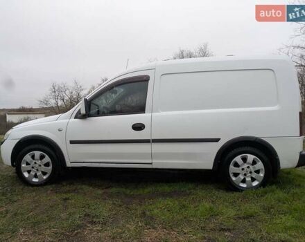 Білий Опель Комбо вант.-пас., об'ємом двигуна 1.25 л та пробігом 326 тис. км за 3500 $, фото 3 на Automoto.ua