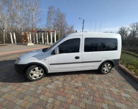Білий Опель Комбо вант.-пас., об'ємом двигуна 1.2 л та пробігом 395 тис. км за 4000 $, фото 2 на Automoto.ua