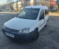 Белый Опель Комбо груз.-пасс., объемом двигателя 1.25 л и пробегом 200 тыс. км за 2450 $, фото 1 на Automoto.ua