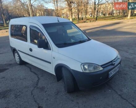 Белый Опель Комбо груз.-пасс., объемом двигателя 1.25 л и пробегом 200 тыс. км за 2450 $, фото 5 на Automoto.ua