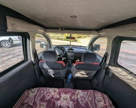 Білий Опель Комбо вант.-пас., об'ємом двигуна 1.2 л та пробігом 395 тис. км за 4000 $, фото 5 на Automoto.ua