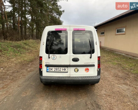 Белый Опель Комбо груз.-пасс., объемом двигателя 1.25 л и пробегом 290 тыс. км за 2900 $, фото 10 на Automoto.ua