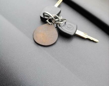 Білий Опель Комбо вант.-пас., об'ємом двигуна 1.25 л та пробігом 228 тис. км за 2999 $, фото 20 на Automoto.ua