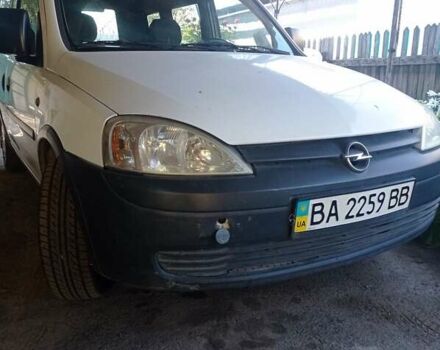 Белый Опель Комбо груз.-пасс., объемом двигателя 1.2 л и пробегом 350 тыс. км за 3800 $, фото 9 на Automoto.ua