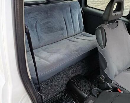 Білий Опель Комбо вант.-пас., об'ємом двигуна 1.25 л та пробігом 228 тис. км за 2999 $, фото 13 на Automoto.ua