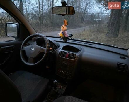 Белый Опель Комбо груз.-пасс., объемом двигателя 1.3 л и пробегом 426 тыс. км за 4200 $, фото 3 на Automoto.ua