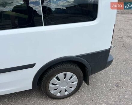 Білий Опель Комбо вант.-пас., об'ємом двигуна 1.2 л та пробігом 268 тис. км за 4300 $, фото 13 на Automoto.ua