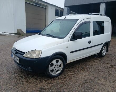 Белый Опель Комбо груз.-пасс., объемом двигателя 1.7 л и пробегом 285 тыс. км за 3300 $, фото 2 на Automoto.ua