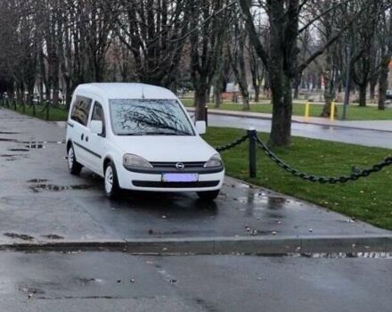 Белый Опель Комбо груз.-пасс., объемом двигателя 1.2 л и пробегом 254 тыс. км за 4150 $, фото 11 на Automoto.ua