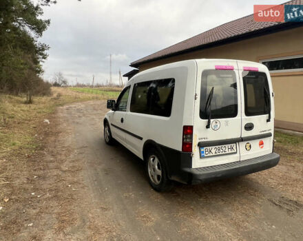 Белый Опель Комбо груз.-пасс., объемом двигателя 1.25 л и пробегом 290 тыс. км за 2900 $, фото 11 на Automoto.ua