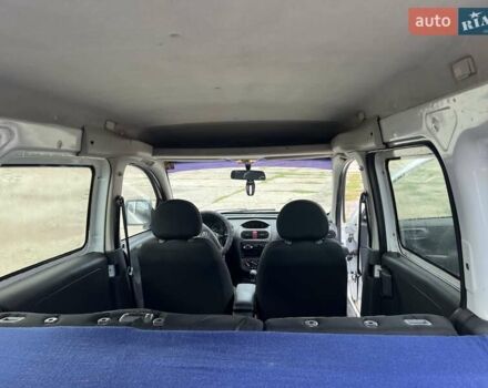Білий Опель Комбо вант.-пас., об'ємом двигуна 1.2 л та пробігом 268 тис. км за 4300 $, фото 45 на Automoto.ua