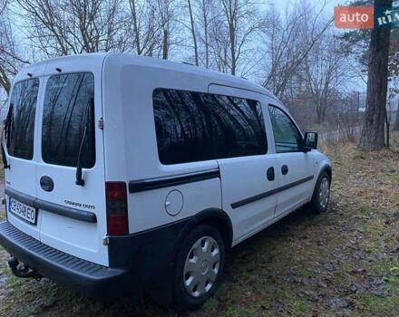 Белый Опель Комбо груз.-пасс., объемом двигателя 1.3 л и пробегом 426 тыс. км за 4200 $, фото 20 на Automoto.ua
