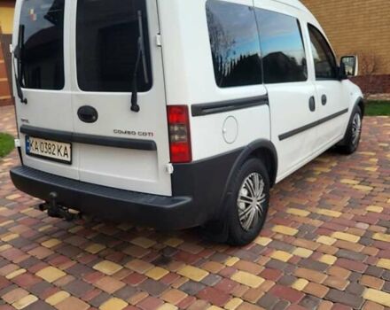 Білий Опель Комбо вант.-пас., об'ємом двигуна 1.3 л та пробігом 323 тис. км за 3750 $, фото 2 на Automoto.ua