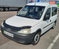 Белый Опель Комбо груз.-пасс., объемом двигателя 1.25 л и пробегом 320 тыс. км за 3200 $, фото 1 на Automoto.ua