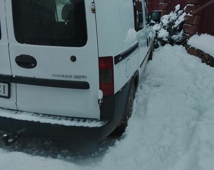 Белый Опель Комбо груз.-пасс., объемом двигателя 1.2 л и пробегом 3 тыс. км за 2400 $, фото 3 на Automoto.ua