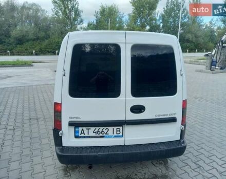 Белый Опель Комбо груз.-пасс., объемом двигателя 1.25 л и пробегом 220 тыс. км за 4999 $, фото 4 на Automoto.ua