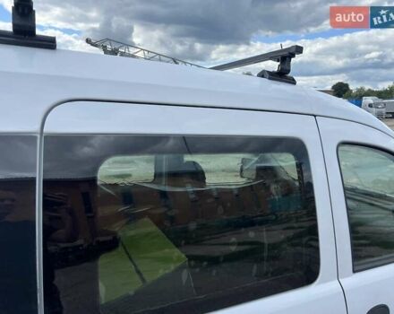 Білий Опель Комбо вант.-пас., об'ємом двигуна 1.2 л та пробігом 268 тис. км за 4300 $, фото 21 на Automoto.ua