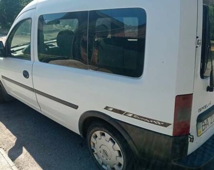 Белый Опель Комбо груз.-пасс., объемом двигателя 1.2 л и пробегом 350 тыс. км за 3800 $, фото 5 на Automoto.ua