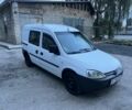 Белый Опель Комбо груз.-пасс., объемом двигателя 1.2 л и пробегом 200 тыс. км за 2250 $, фото 1 на Automoto.ua