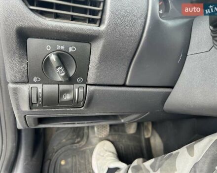 Білий Опель Комбо вант.-пас., об'ємом двигуна 1.2 л та пробігом 268 тис. км за 4300 $, фото 51 на Automoto.ua