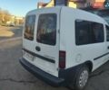 Белый Опель Комбо груз.-пасс., объемом двигателя 1.25 л и пробегом 200 тыс. км за 2450 $, фото 1 на Automoto.ua
