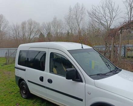 Білий Опель Комбо вант.-пас., об'ємом двигуна 1.25 л та пробігом 200 тис. км за 3300 $, фото 8 на Automoto.ua