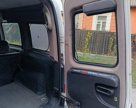 Білий Опель Комбо вант.-пас., об'ємом двигуна 1.3 л та пробігом 268 тис. км за 4500 $, фото 30 на Automoto.ua