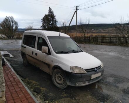 Белый Опель Комбо груз.-пасс., объемом двигателя 1.3 л и пробегом 329 тыс. км за 2000 $, фото 2 на Automoto.ua