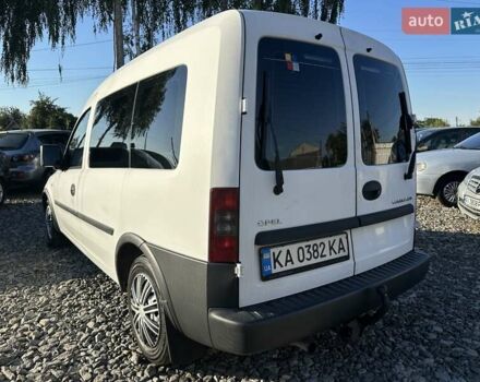 Белый Опель Комбо груз.-пасс., объемом двигателя 1.3 л и пробегом 316 тыс. км за 3950 $, фото 5 на Automoto.ua