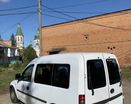 Белый Опель Комбо груз.-пасс., объемом двигателя 1.25 л и пробегом 390 тыс. км за 3500 $, фото 2 на Automoto.ua