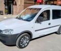 Белый Опель Комбо груз.-пасс., объемом двигателя 1.36 л и пробегом 255 тыс. км за 2999 $, фото 1 на Automoto.ua
